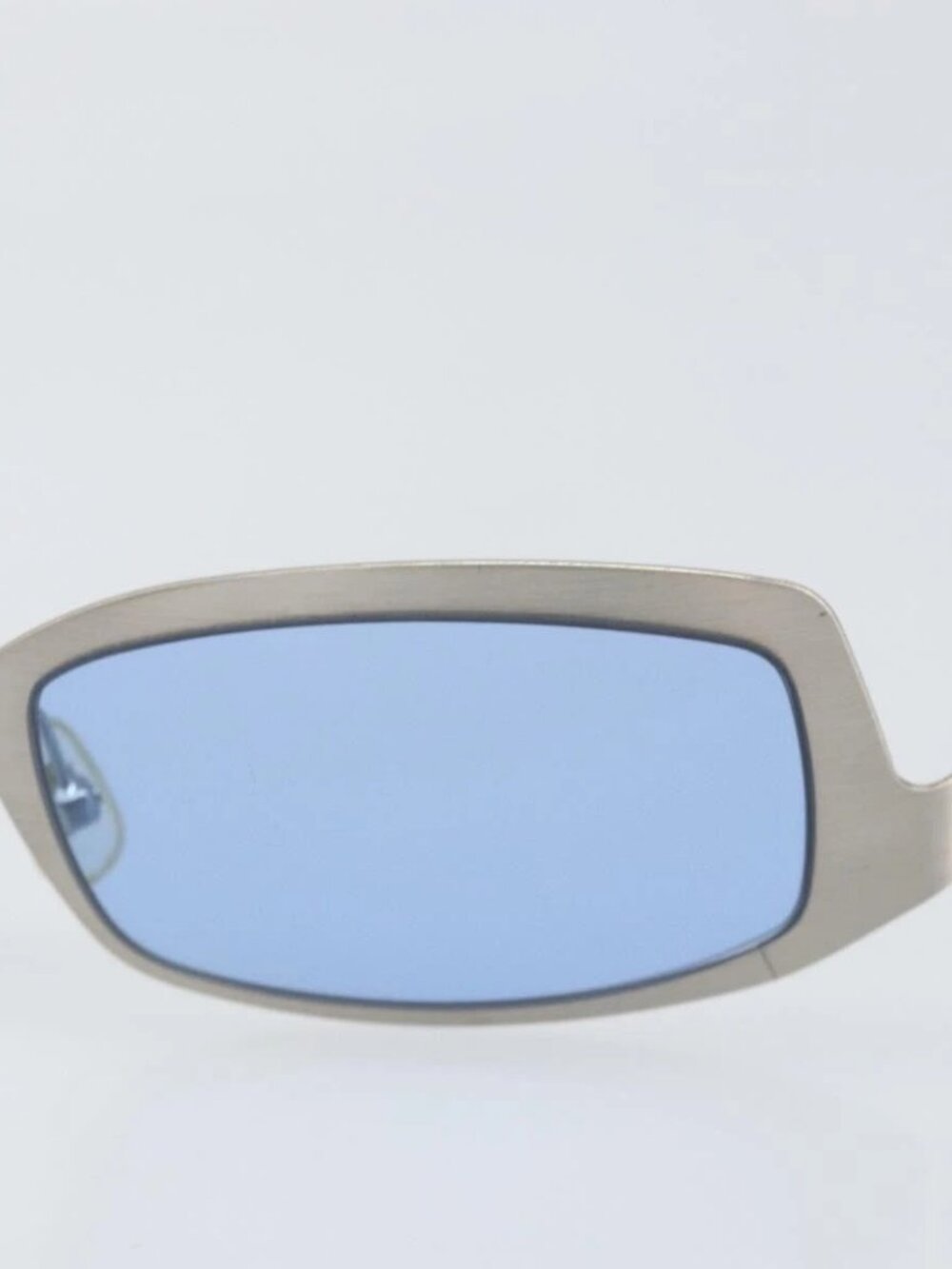 CHANEL Sunglasses metal Blue CC - Picture 6 of 12